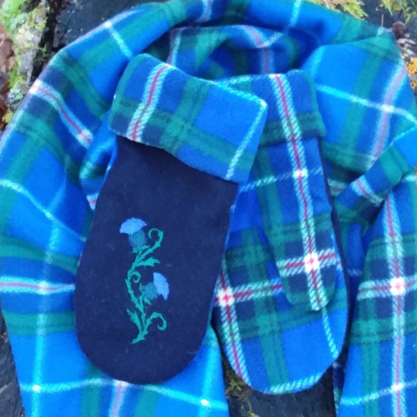 Embroidered Fleece Mittens~Newfoundland