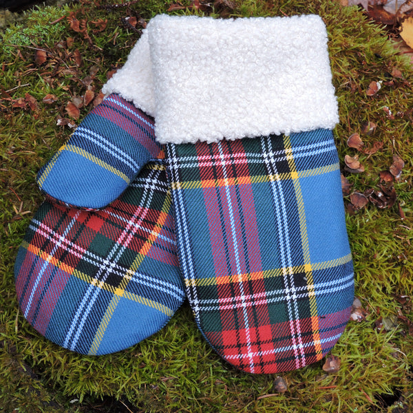 Tartan Mittens~Twill Weave Suiting