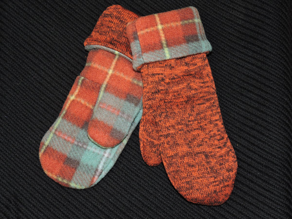 PEI tartan mittens